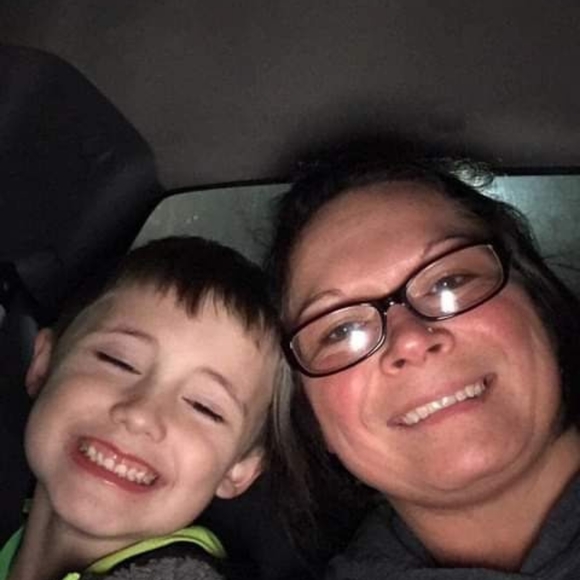 Meet your Posher, Erica - Picture 2 of 4